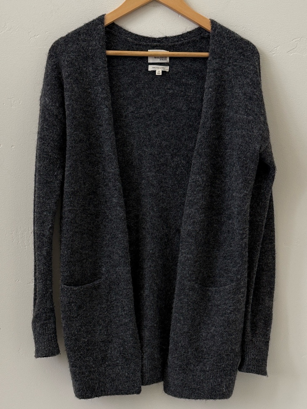 Aritzia Wilfred Free Aronson Charcoal Grey Alpaca Wool Blend Cardigan Sweater XS